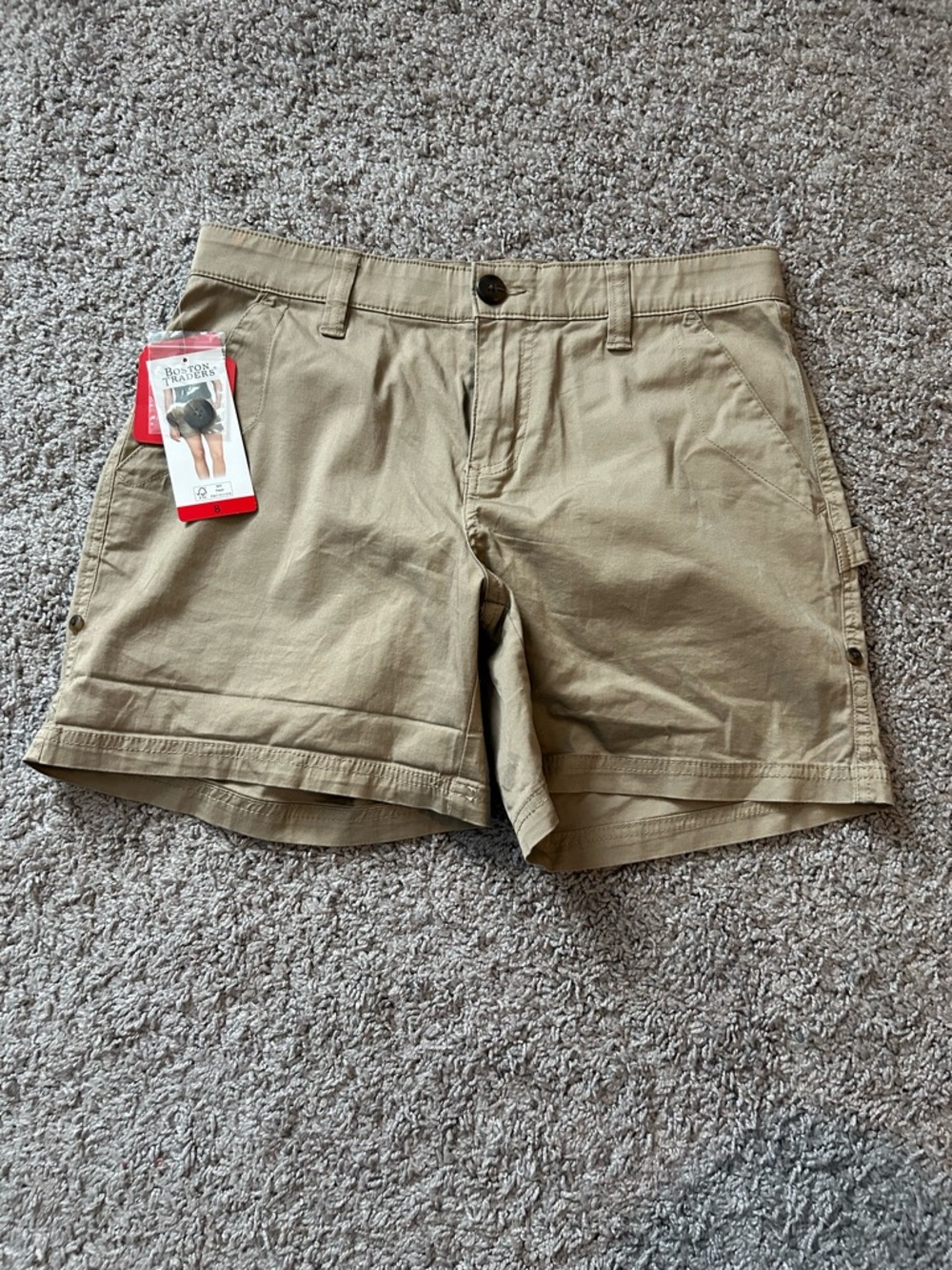 Boston Traders Women’s Cargo Shorts in Khaki